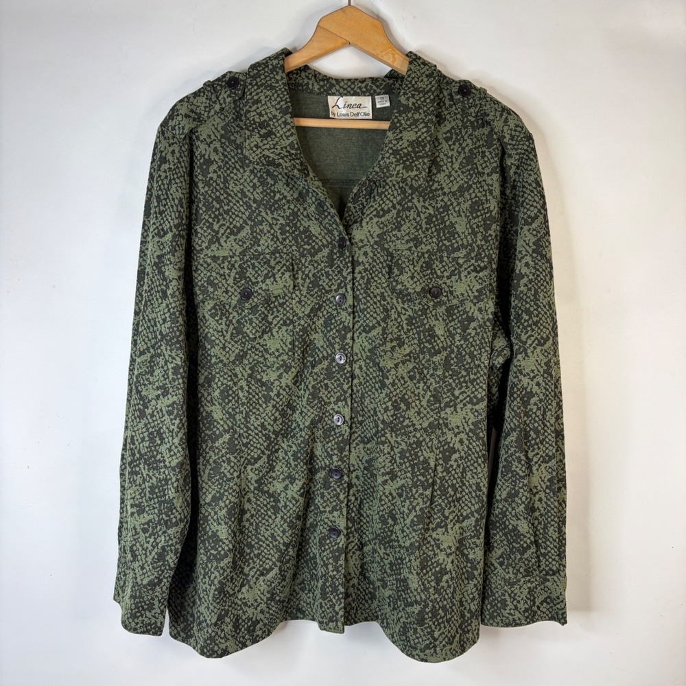 Linea Button Front Shirt Women 2X Green Snakeskin Animal Print Utility Epaulette